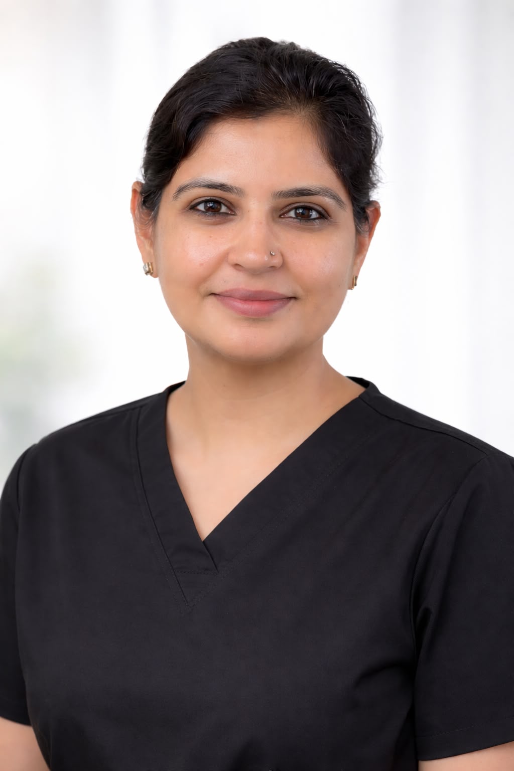 Dr. Devanshi Anand, orthodontist at Dr. Saket's Dental Makeover, Indirapuram Ghaziabad